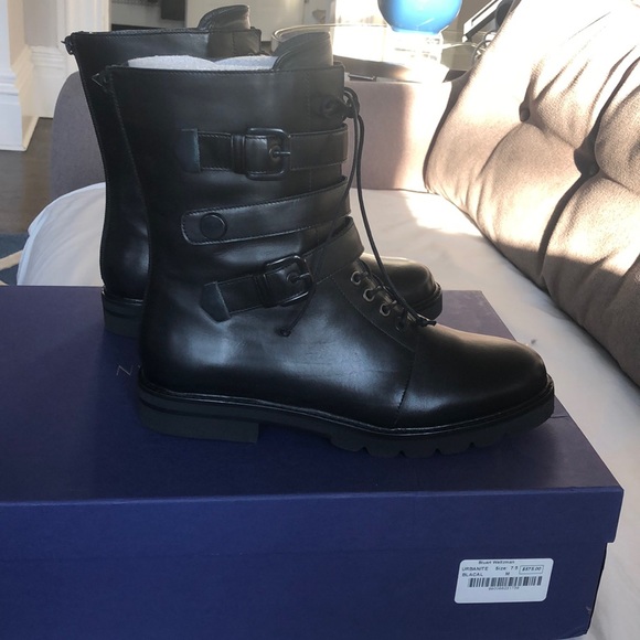 Stuart Weitzman Urbanite Boot - Picture 5 of 7
